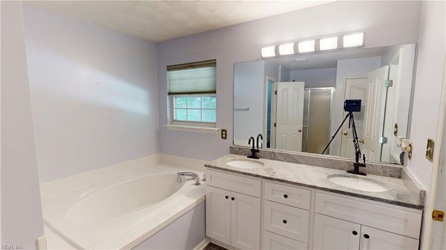 2905 Holm Oak CT, Virginia Beach, VA 23456