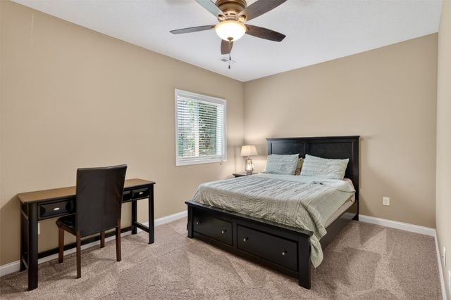 4940 Andrews Place, Pleasant Hill, IA 50327