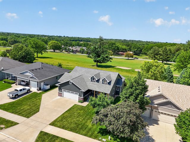 4940 Andrews Place, Pleasant Hill, IA 50327