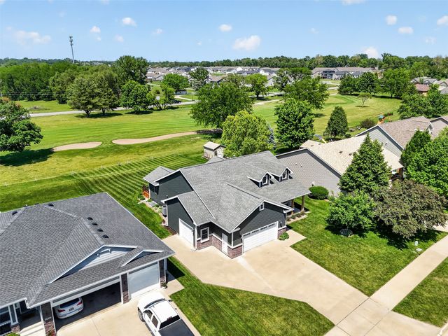 4940 Andrews Place, Pleasant Hill, IA 50327