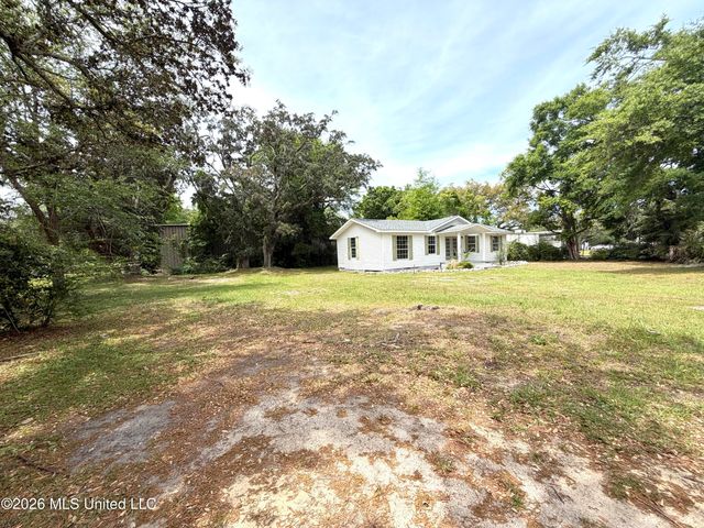 635 Oakleigh Avenue, Gulfport, MS 39507