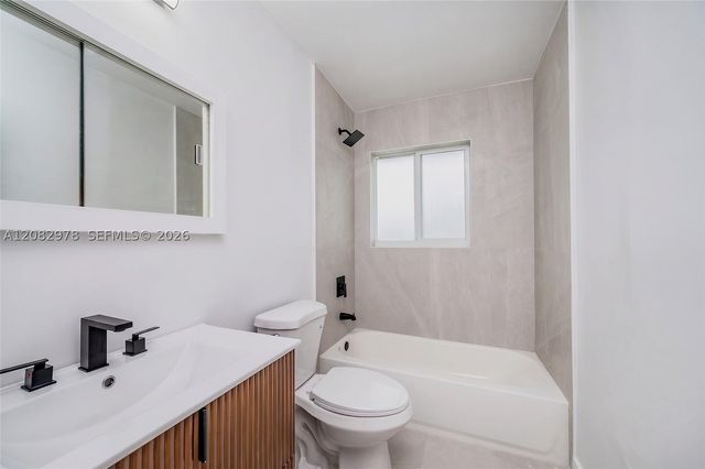 10441 SW 46th Ter, Miami, FL 33165