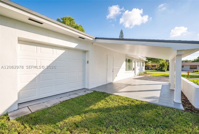10441 SW 46th Ter, Miami, FL 33165