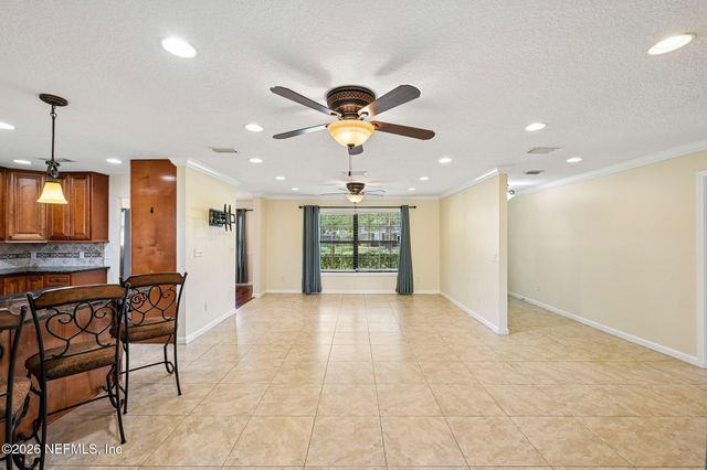 2614 WHIPPLE Avenue, Orange Park, FL 32073