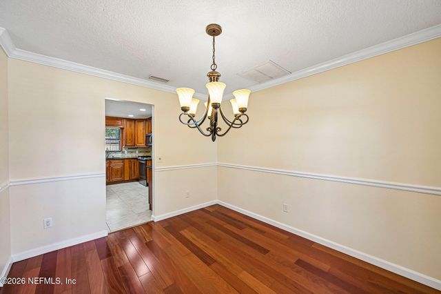 2614 WHIPPLE Avenue, Orange Park, FL 32073