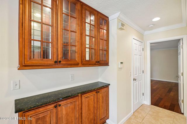 2614 WHIPPLE Avenue, Orange Park, FL 32073