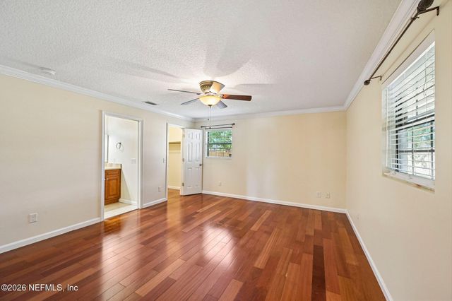 2614 WHIPPLE Avenue, Orange Park, FL 32073