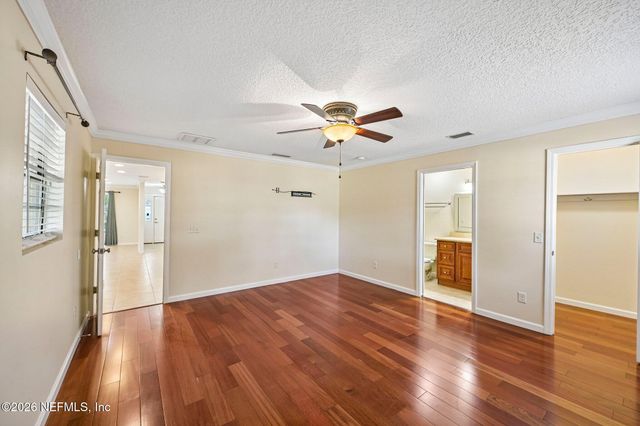 2614 WHIPPLE Avenue, Orange Park, FL 32073