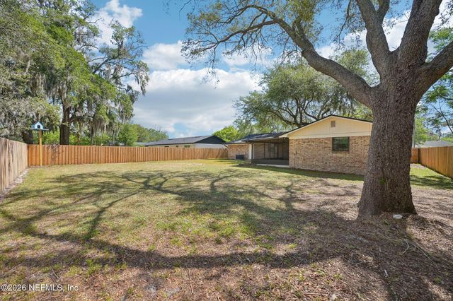 2614 WHIPPLE Avenue, Orange Park, FL 32073