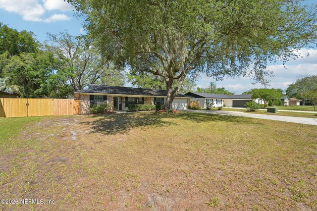 2614 WHIPPLE Avenue, Orange Park, FL 32073