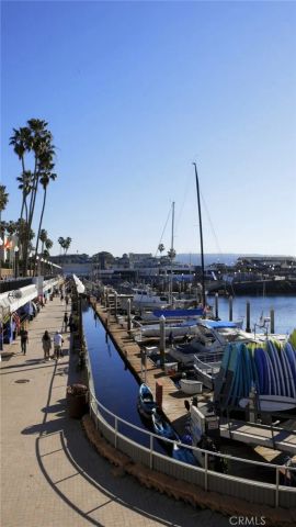 107 S Helberta Avenue, Redondo Beach, CA 90277