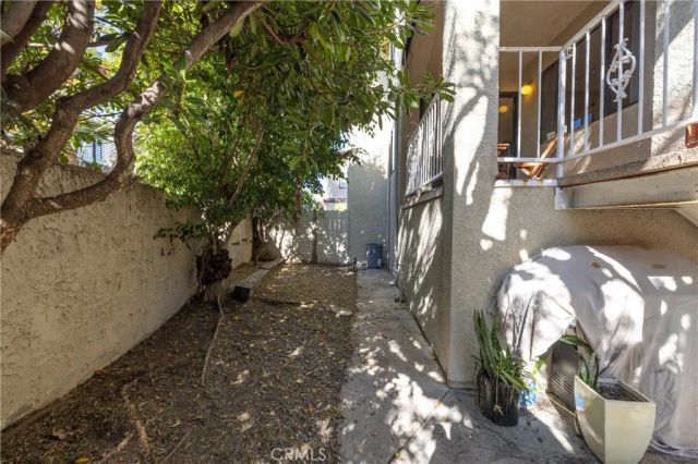 107 S Helberta Avenue, Redondo Beach, CA 90277