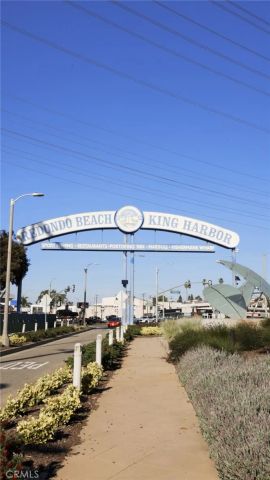 107 S Helberta Avenue, Redondo Beach, CA 90277