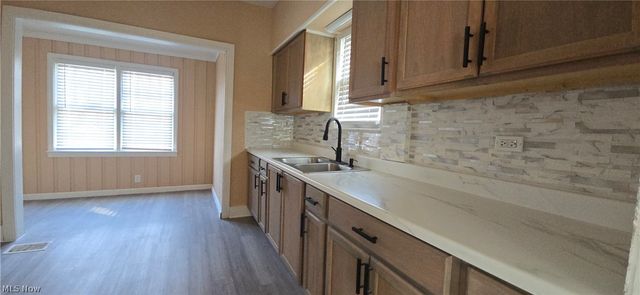 370 Lora Avenue, Youngstown, OH 44504