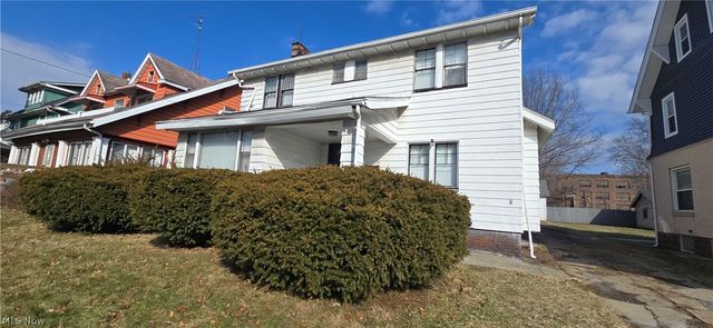 370 Lora Avenue, Youngstown, OH 44504