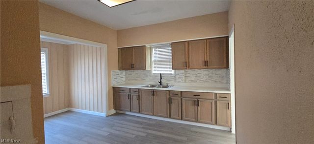 370 Lora Avenue, Youngstown, OH 44504