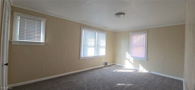 370 Lora Avenue, Youngstown, OH 44504