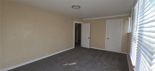 370 Lora Avenue, Youngstown, OH 44504