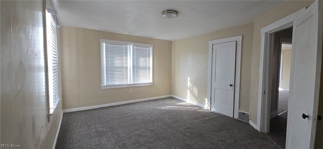 370 Lora Avenue, Youngstown, OH 44504