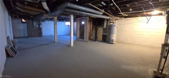 370 Lora Avenue, Youngstown, OH 44504