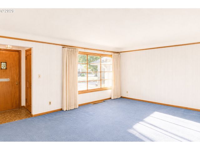 7430 N HURST Ave, Portland, OR 97203