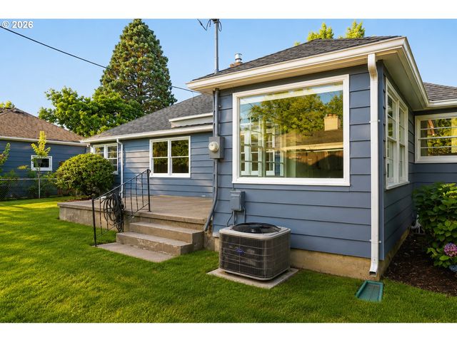 7430 N HURST Ave, Portland, OR 97203