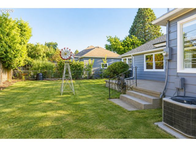 7430 N HURST Ave, Portland, OR 97203