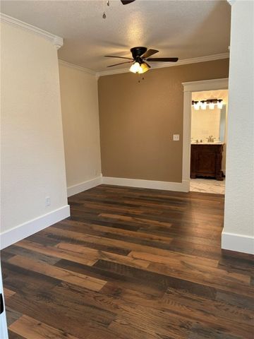 290 Bradley Cove Road, Russellville, AR 72802