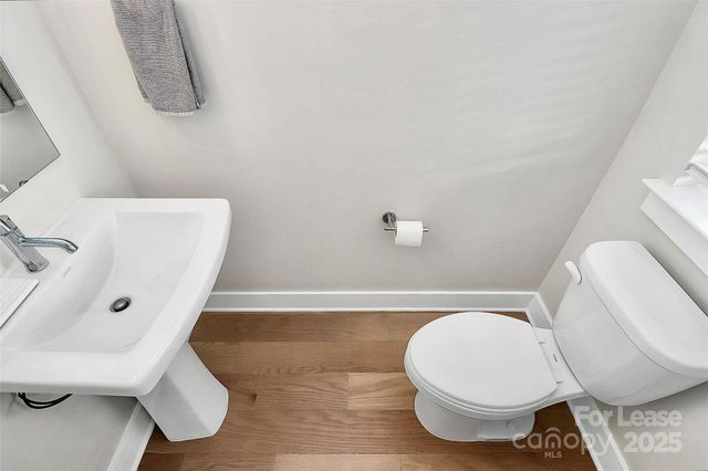 338 E Cama Street, Charlotte, NC 28217