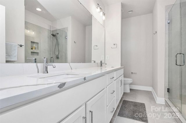 338 E Cama Street, Charlotte, NC 28217