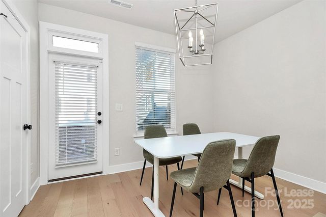 338 E Cama Street, Charlotte, NC 28217