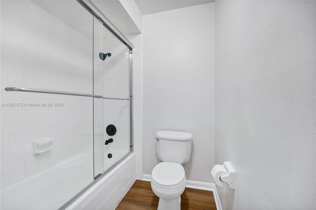 6215 Donegal, Orlando, FL 32819