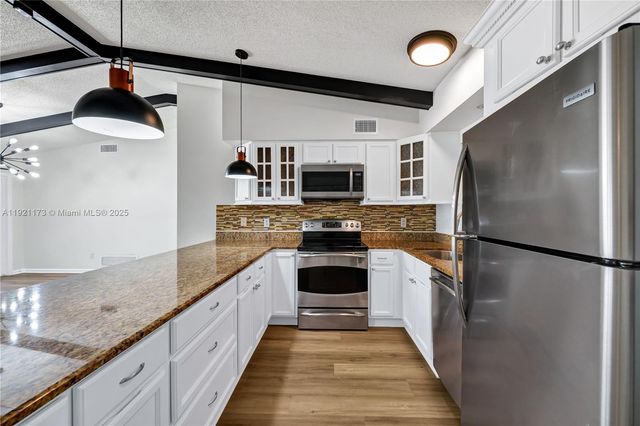 6215 Donegal, Orlando, FL 32819