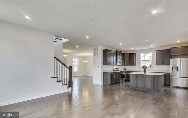 1113 SAXTON DR, Frederick, MD 21702