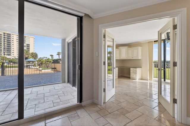 100 Ocean Trail Way 101, Jupiter, FL 33477