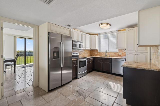 100 Ocean Trail Way 101, Jupiter, FL 33477