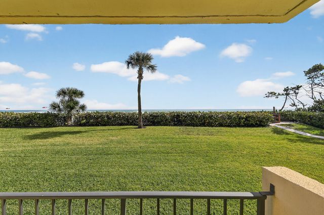 100 Ocean Trail Way 101, Jupiter, FL 33477