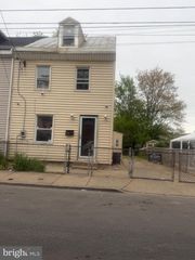 4225 ORCHARD ST, Philadelphia, PA 19124