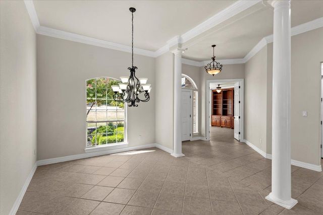 212 Neal DR, Liberty Hill, TX 78642