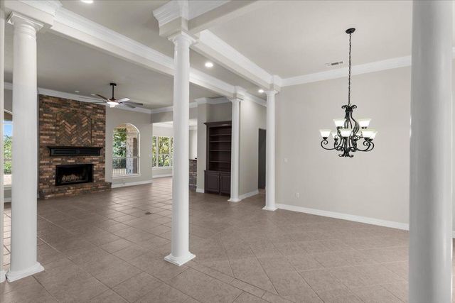 212 Neal DR, Liberty Hill, TX 78642