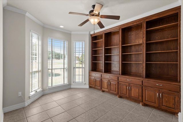 212 Neal DR, Liberty Hill, TX 78642