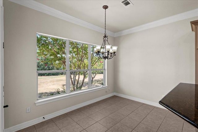212 Neal DR, Liberty Hill, TX 78642