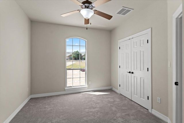 212 Neal DR, Liberty Hill, TX 78642