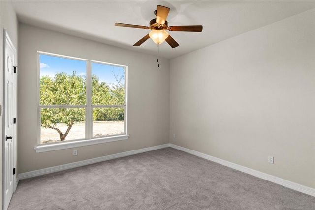 212 Neal DR, Liberty Hill, TX 78642