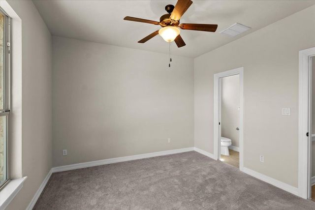 212 Neal DR, Liberty Hill, TX 78642
