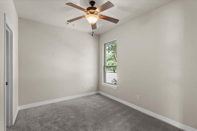 212 Neal DR, Liberty Hill, TX 78642