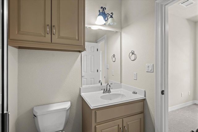 212 Neal DR, Liberty Hill, TX 78642