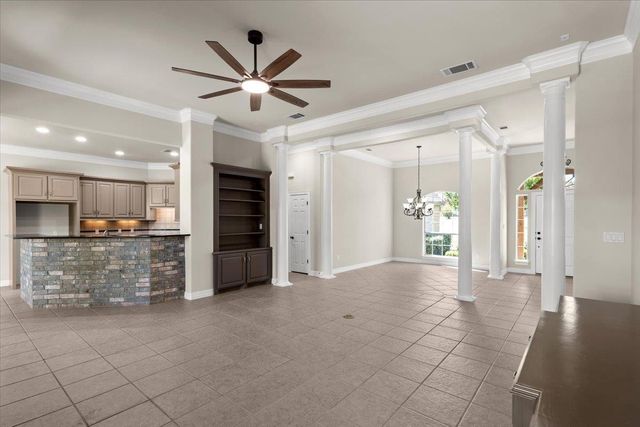 212 Neal DR, Liberty Hill, TX 78642