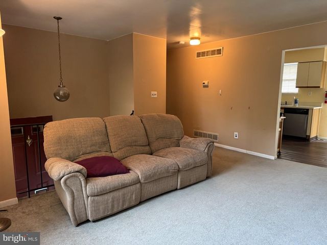 118 CUFFYS LN, Cherry Hill, NJ 08003