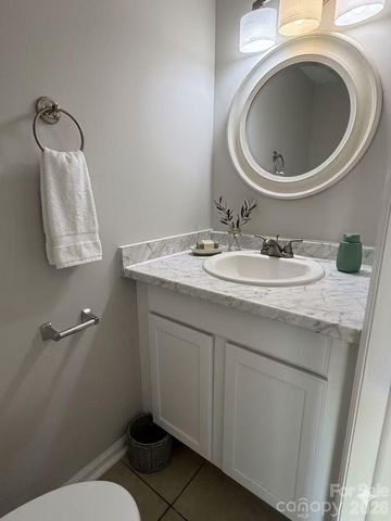 9632 Vinca Circle D, Charlotte, NC 28213